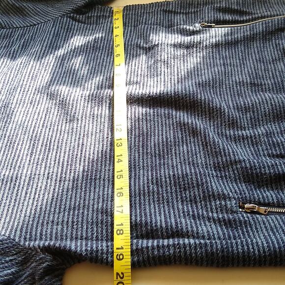 Per SE sport blue lounge long sleeve top. Size Large - Picture 6 of 7